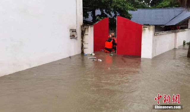 温江暴雨(温江暴雨水淹)
