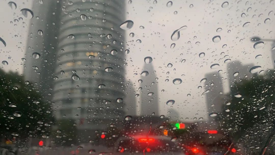 天津下雨(天津下雨多吗)