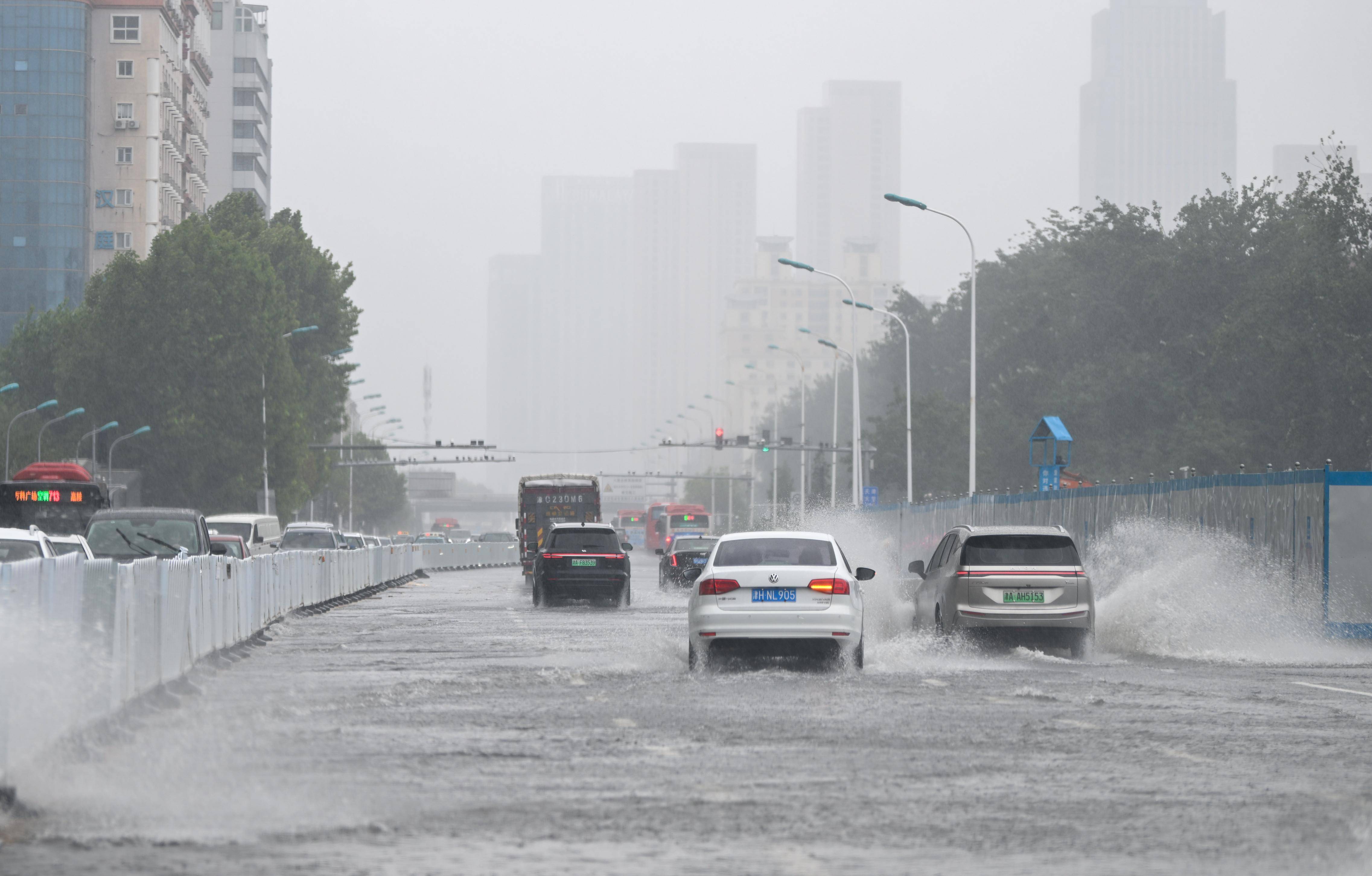 天津下雨(天津下雨多吗)