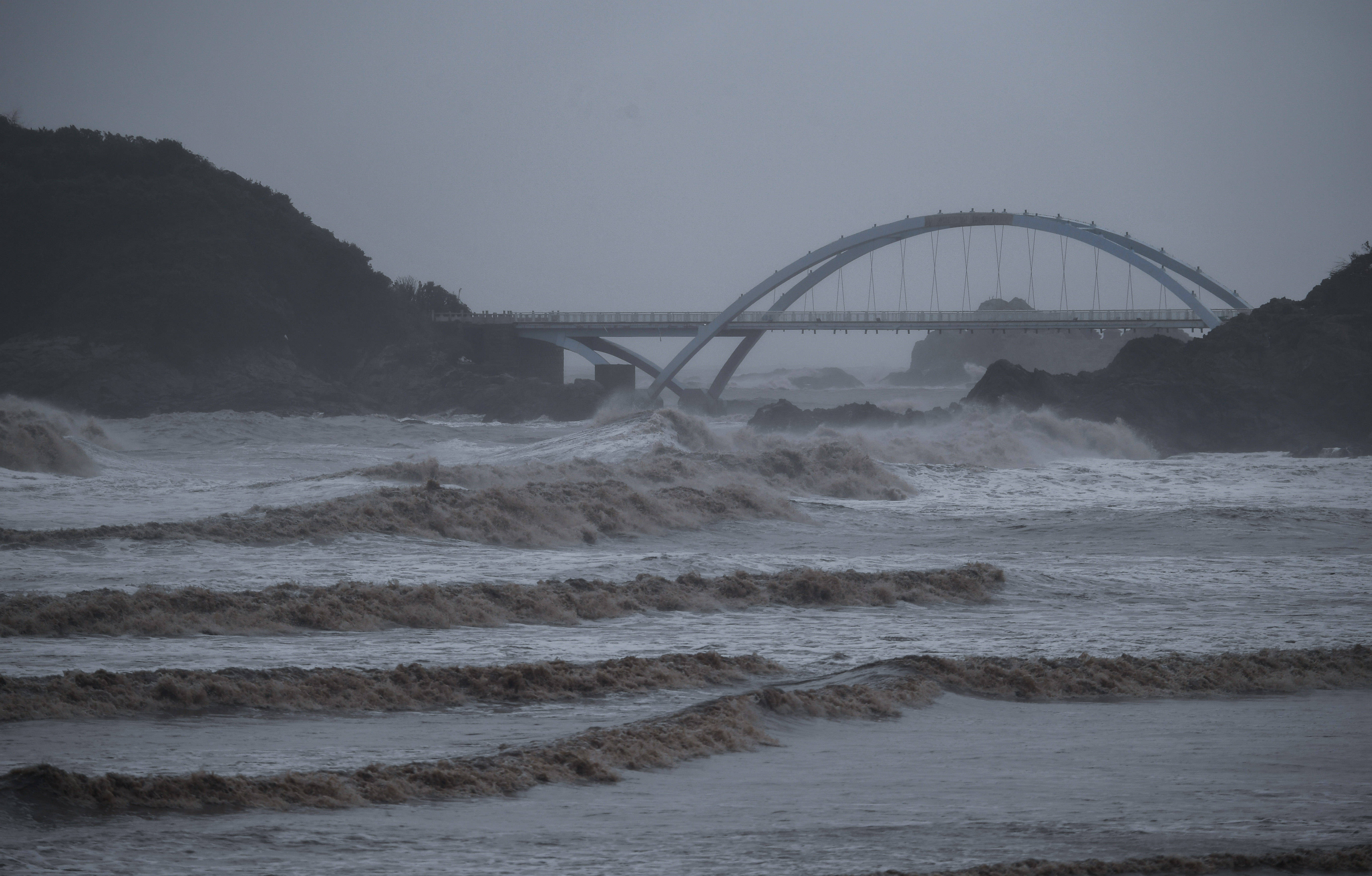 浙江台风(浙江台风最新消息台风路径图)