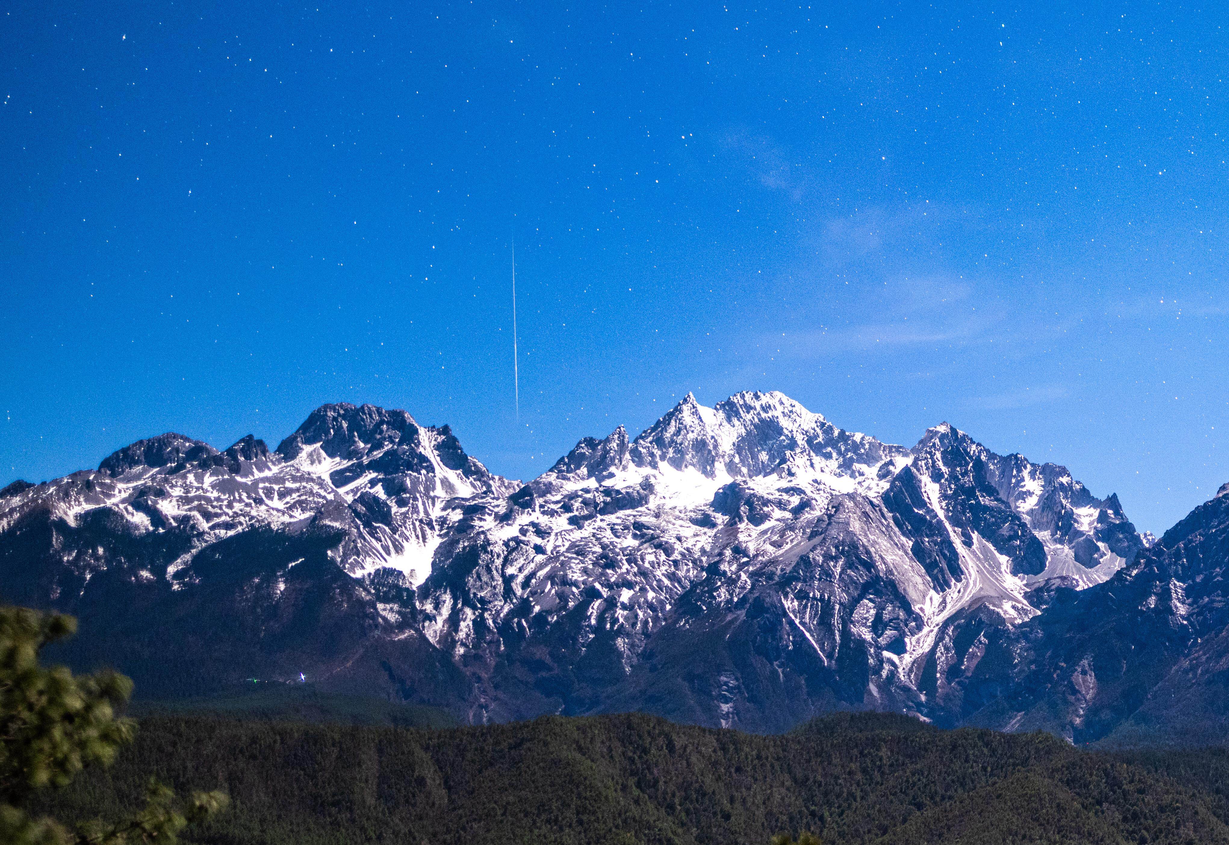 玉龙雪山天气(玉龙雪山天气最近15天)