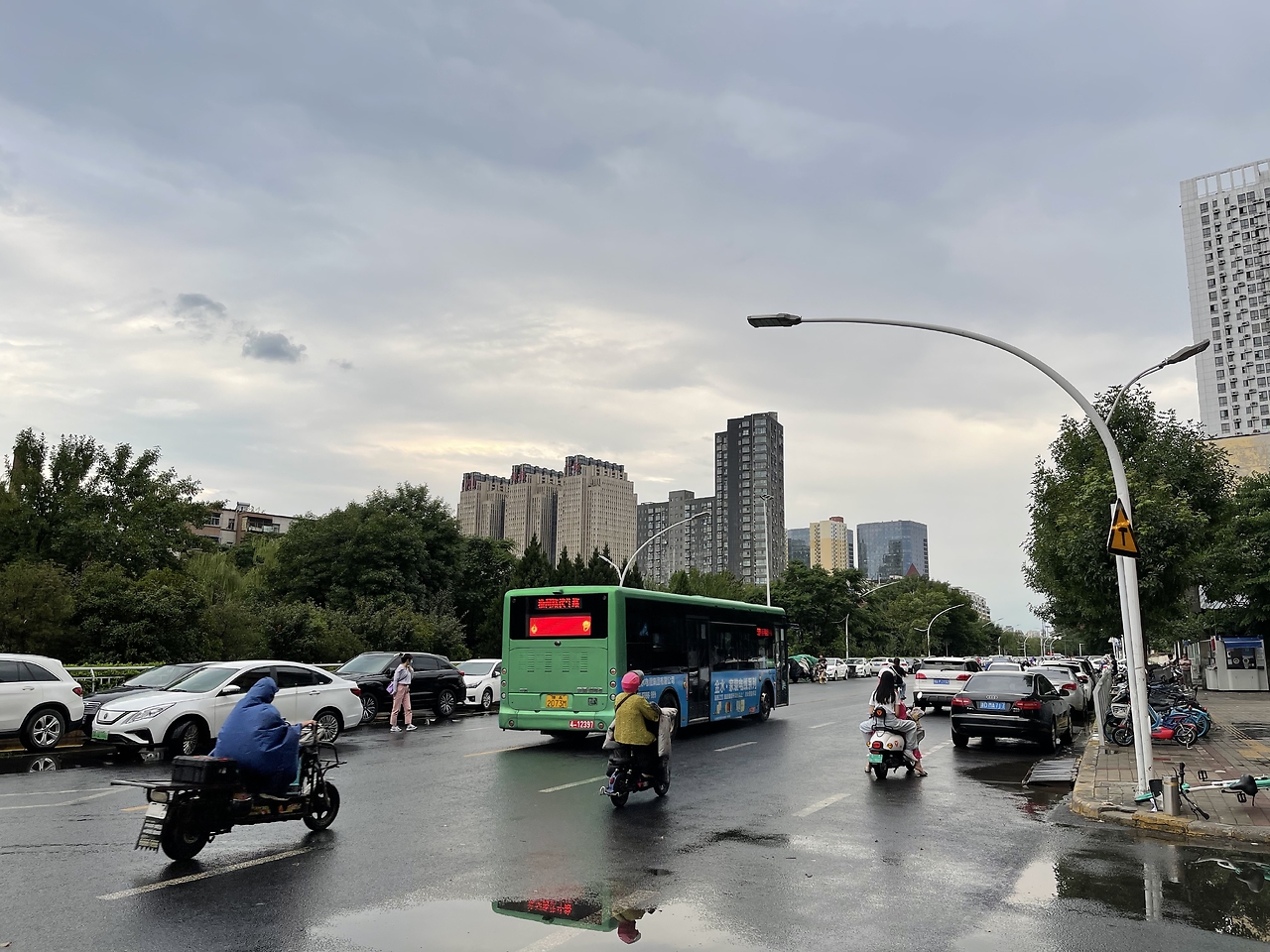 郑州下雨(郑州下雨情况)