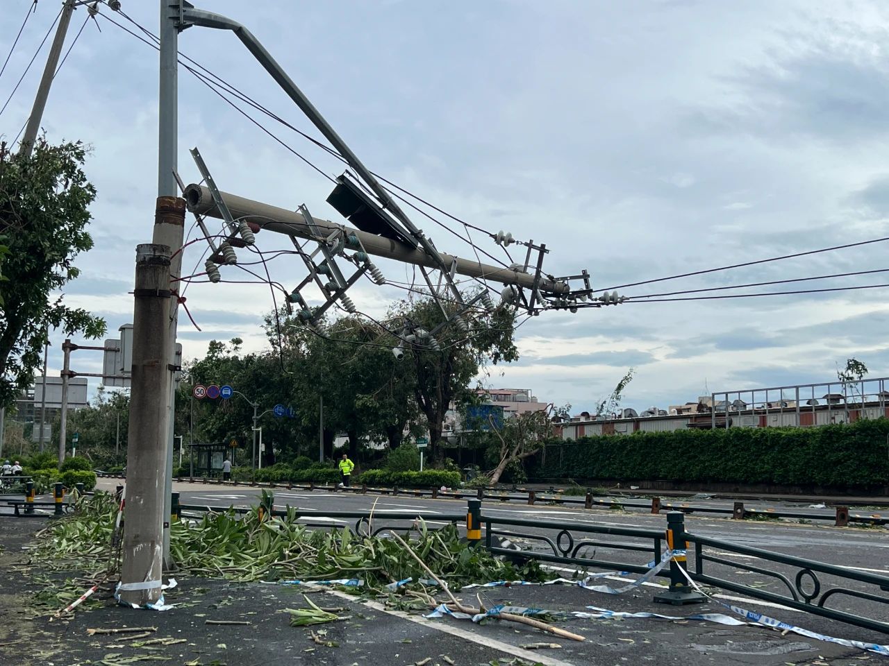台风海燕袭击海南(台风海燕袭击海南的原因)