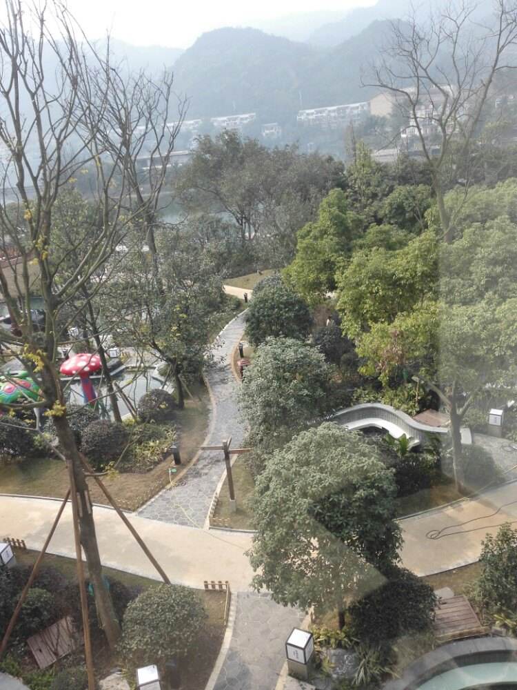 海兰云天温泉度假区(海兰云天温泉度假区电话)